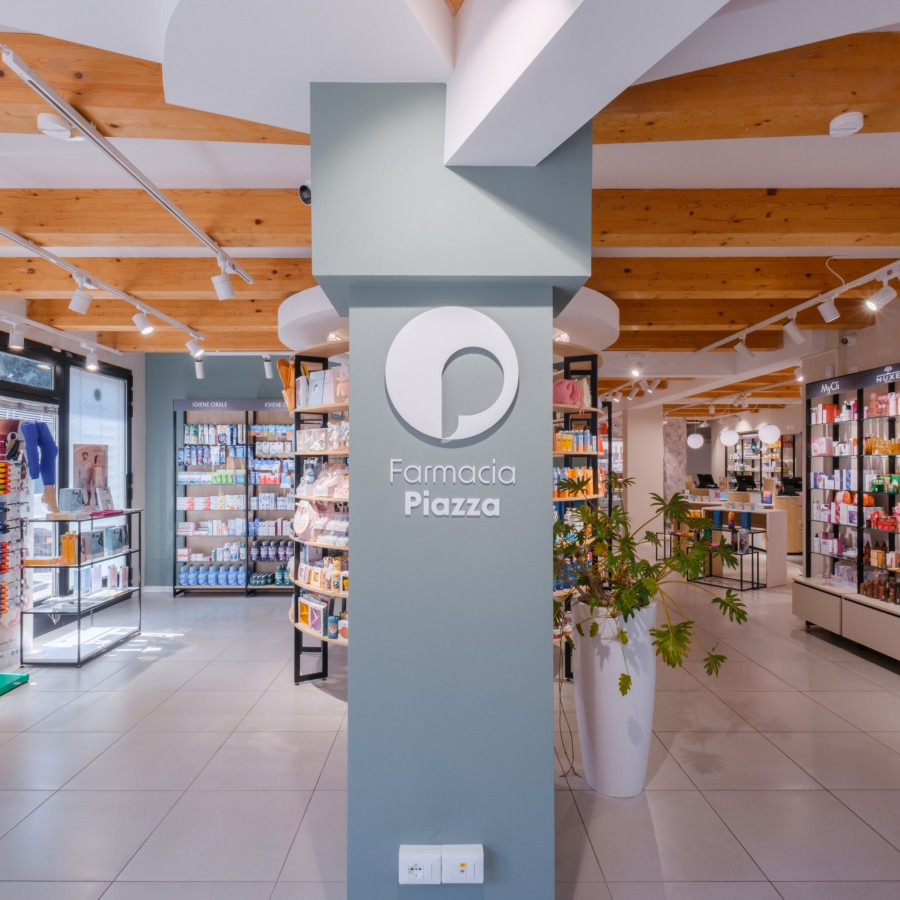 Farmacia Piazza interni