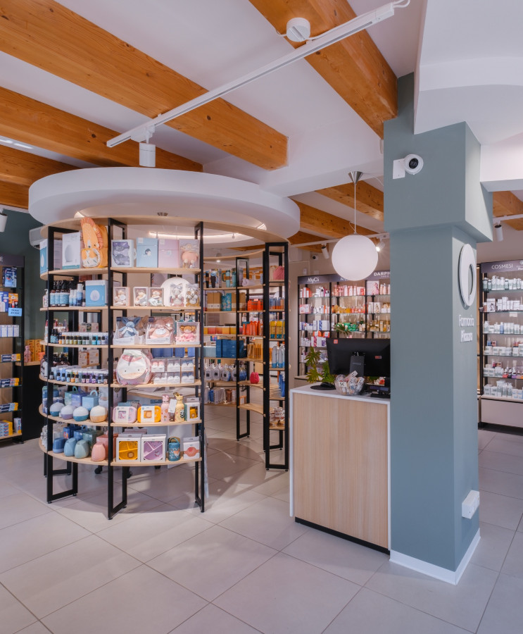 Farmacia Piazza interni