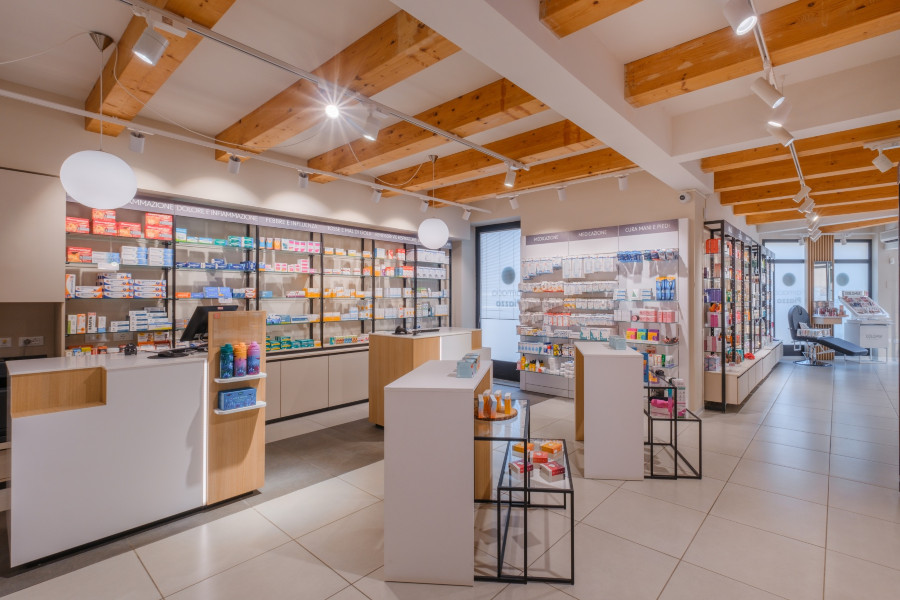 Farmacia Piazza interni