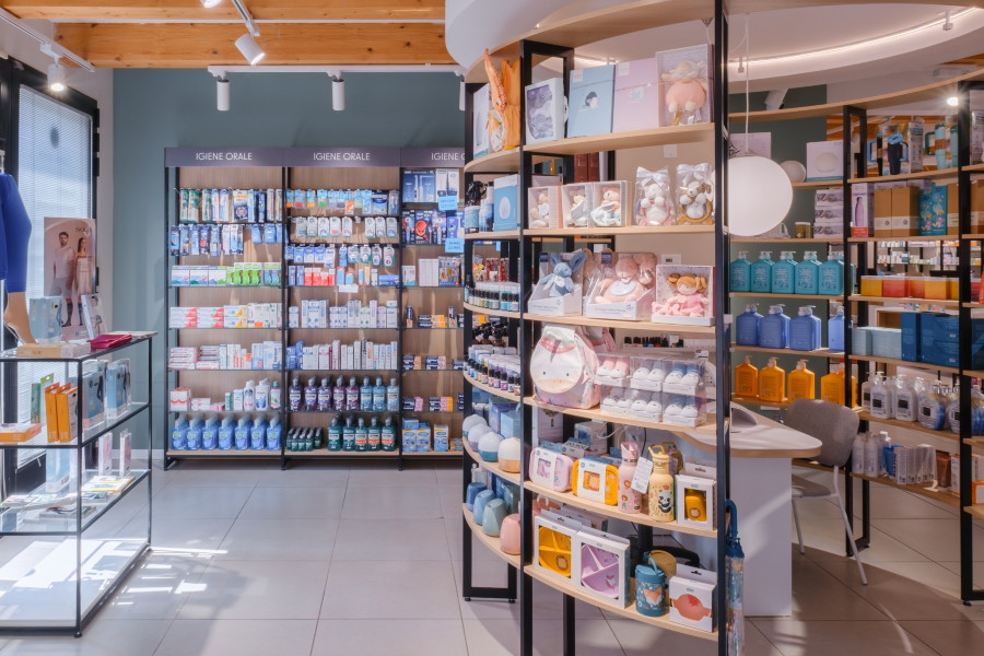 Farmacia Piazza interni