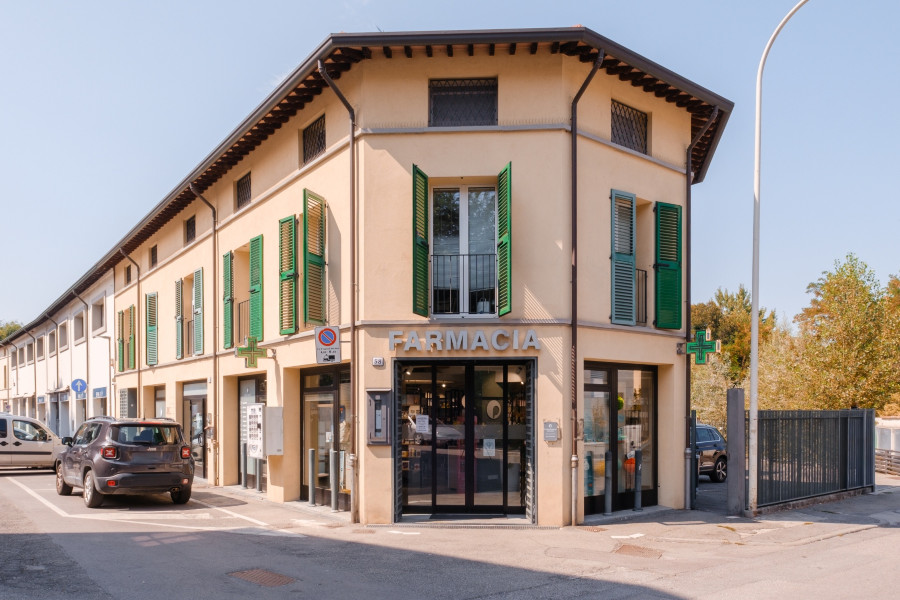 Farmacia Piazza vista esterna