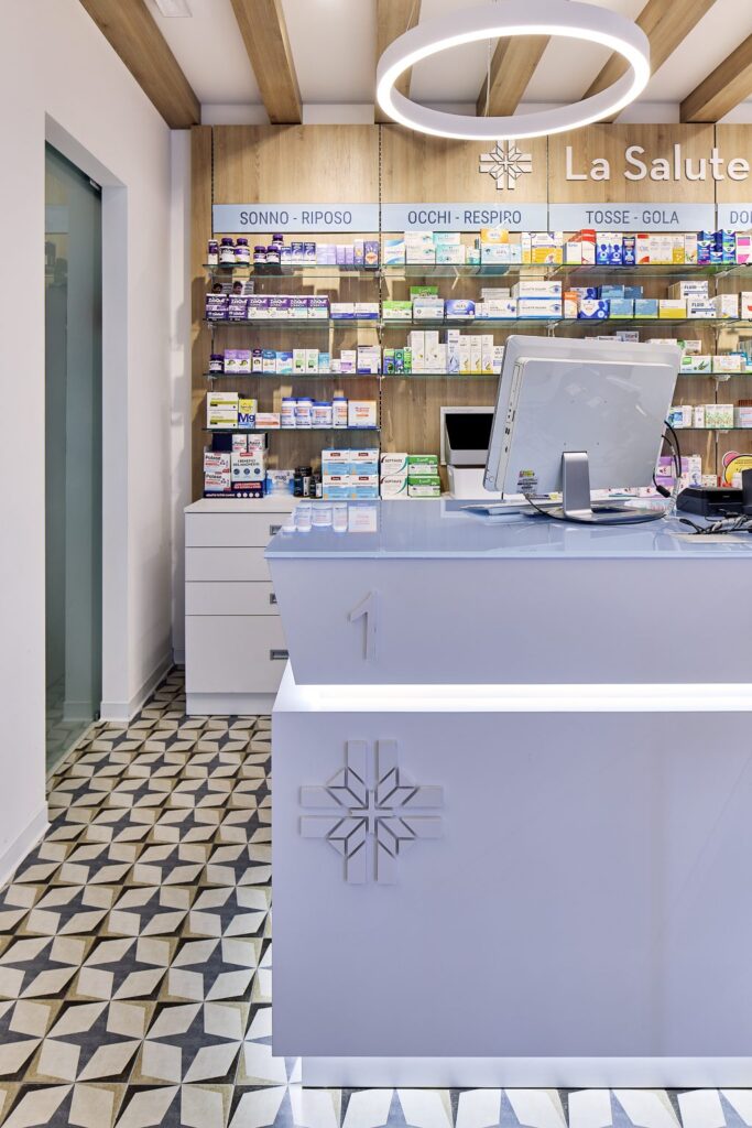 Ekofarma arredo farmacia Piumelli ristrutturazione