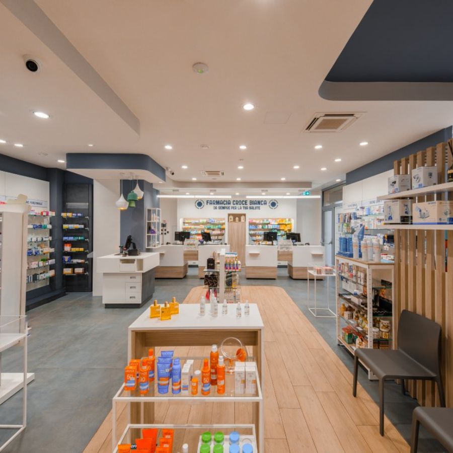 Ekofarma interno realizzazione farmacia croce bianca